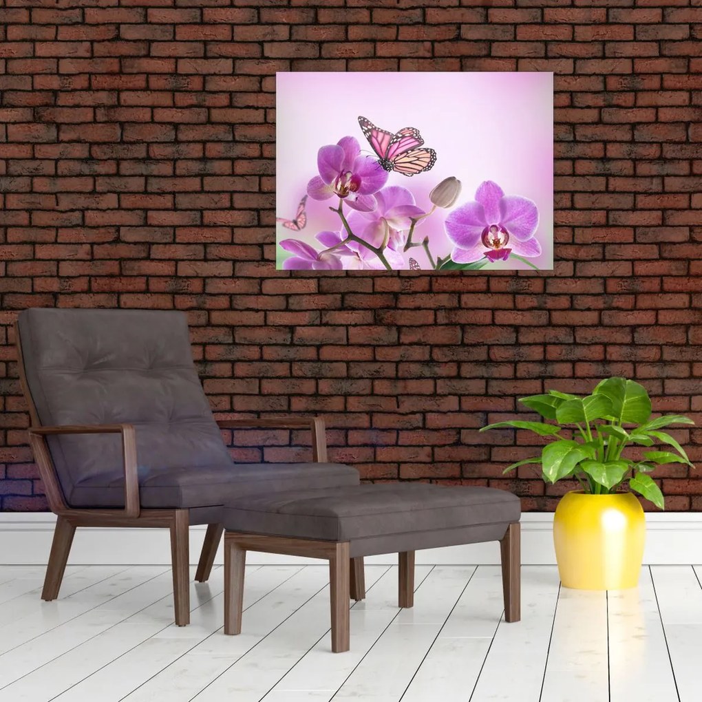 Tablou pe sticlă - Fluture pe flori de orhidee, liliac (70x50 cm)