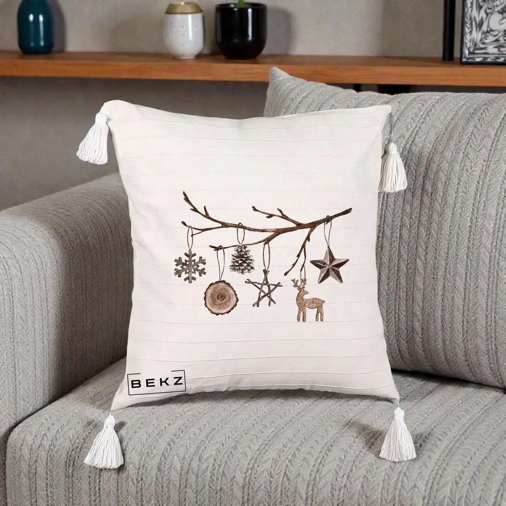 Perna Decorativa Ornamente de Lemn pe Ramura, 40x40 cm, Bej cu Franjuri, Husa Detasabila, Perna Inclusa, BEKZ®