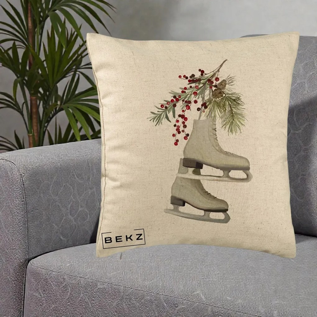 Perna Decorativa Patine cu Ramuri de Brad si Afine, 40x40 cm, Bej, Husa Detasabila, Perna Inclusa, BEKZ®