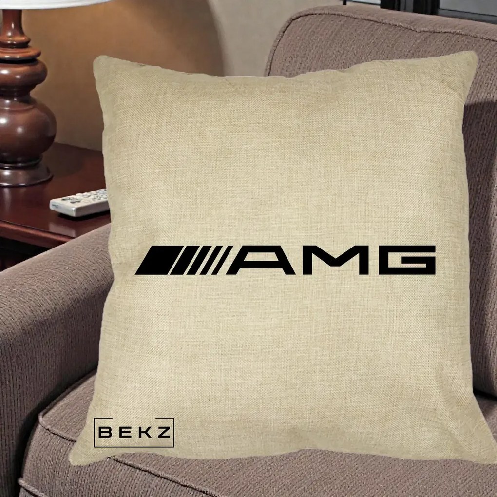 Perna Personalizata cu emblema Mercedes-AMG, 40x40 cm, Crem, Husa Detasabila, Perna Inclusa, BEKZ®