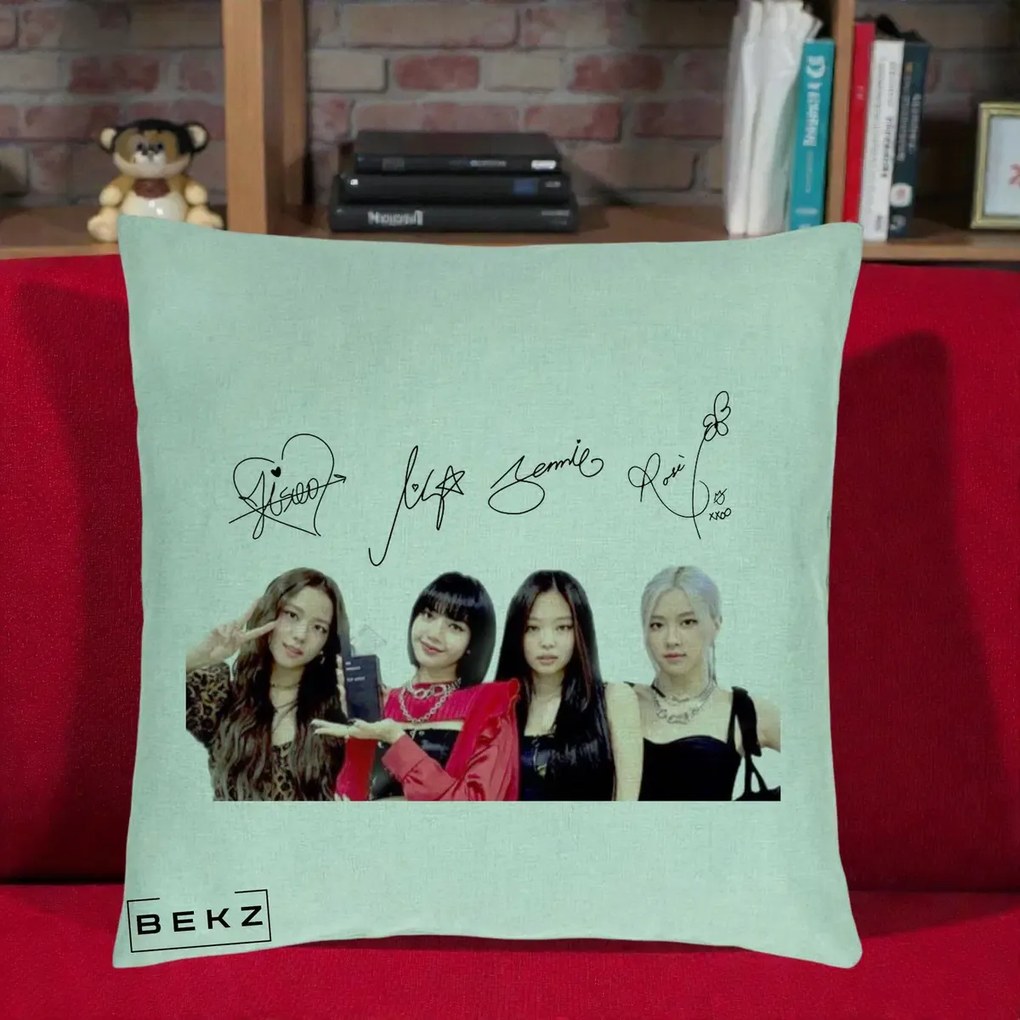 Perna Personalizata K-pop BLACKPINK Semnaturi, 40x40 cm, Verde Menta, Husa Detasabila, Perna Inclusa, BEKZ®