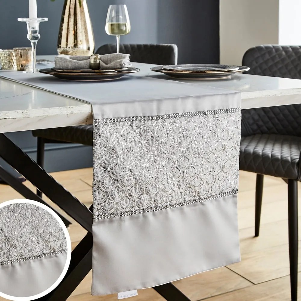 Napron de masă din microsatin 32x220 cm Deco Sequin – Catherine Lansfield