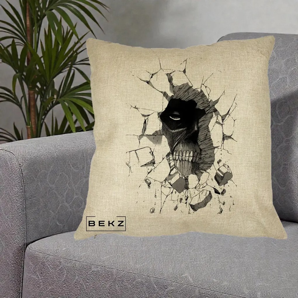 Perna Personalizata Attack on Titan Titan Crapand Zidul, 40x40 cm, Crem, Husa Detasabila, Perna Inclusa, BEKZ®