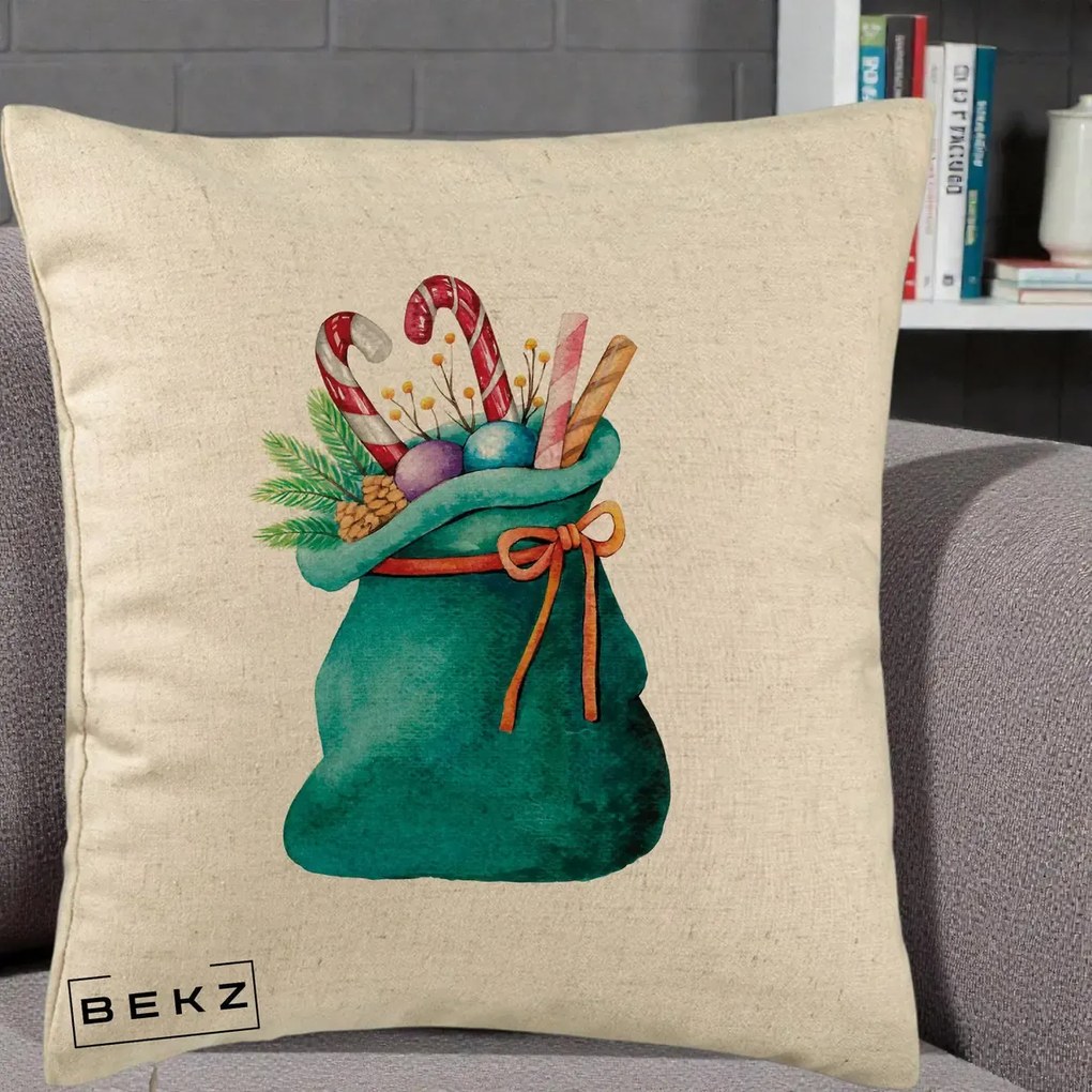 Perna Decorativa Saculet Cadouri Mos Craciun Acuarela Verde, 40x40 cm, Bej, Husa Detasabila, Perna Inclusa, BEKZ®