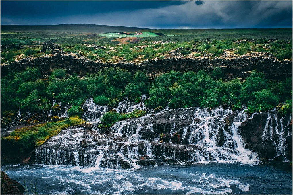 Tablou cu cascade în natură (90x60 cm)