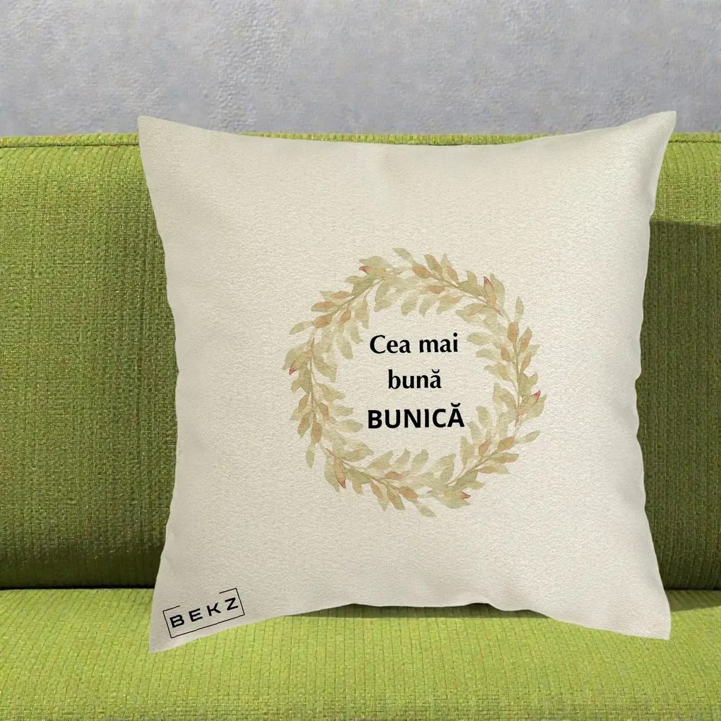 Cadou pentru Bunica - Perna Personalizata Cea Mai Buna Bunica Coronita Frunze Acuarela, 40x40 cm, Ecru, Husa Detasabila, Perna Inclusa, BEKZ®