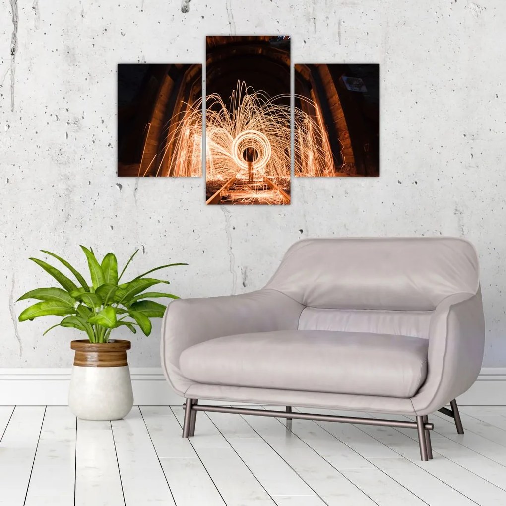 Tablou - Show de lumini deasupra șinelor (90x60 cm)