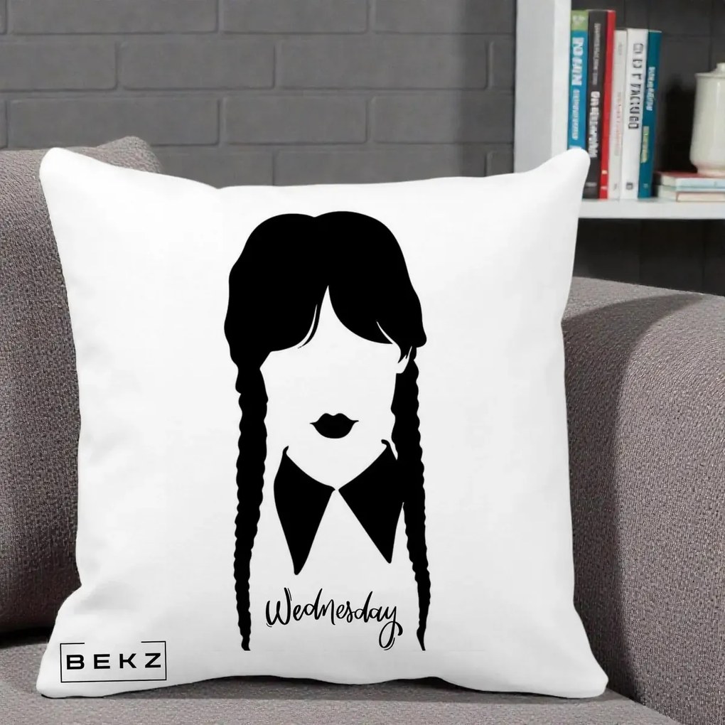 Perna Personalizata Wednesday Addams Silueta Alb-Negru, 40x40 cm, Alba Mata, Husa Detasabila, Perna Inclusa, BEKZ®