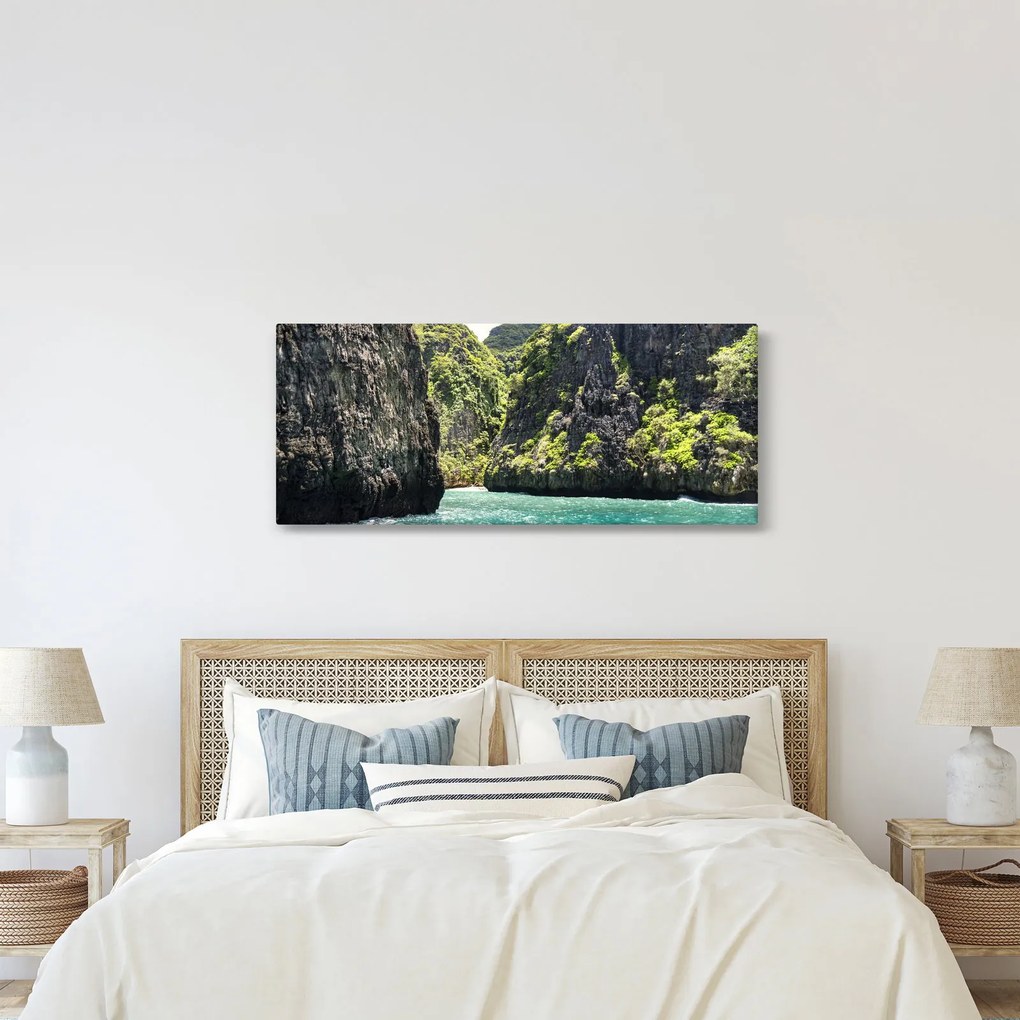 Tablou cu râu montan (120x50 cm)
