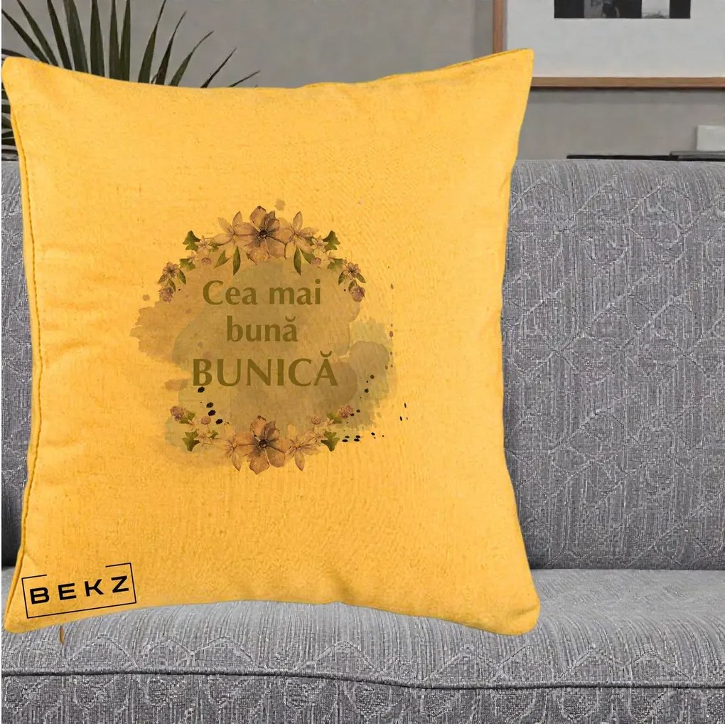 Cadou pentru Bunica - Perna Personalizata Cea Mai Buna Bunica Flori Mov Acuarela Auriu, 40x40 cm, Galben, Husa Detasabila, Perna Inclusa, BEKZ®