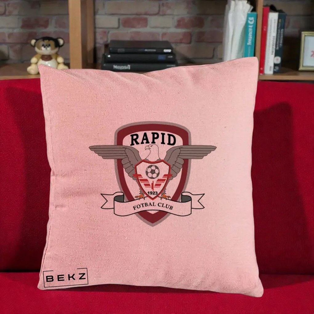 Perna Personalizata Rapid Fotbal Club 1923, 40x40 cm, Roz, Husa Detasabila, Perna Inclusa, BEKZ®