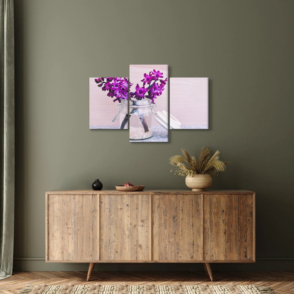 Tablou cu flori violete (90x60 cm)