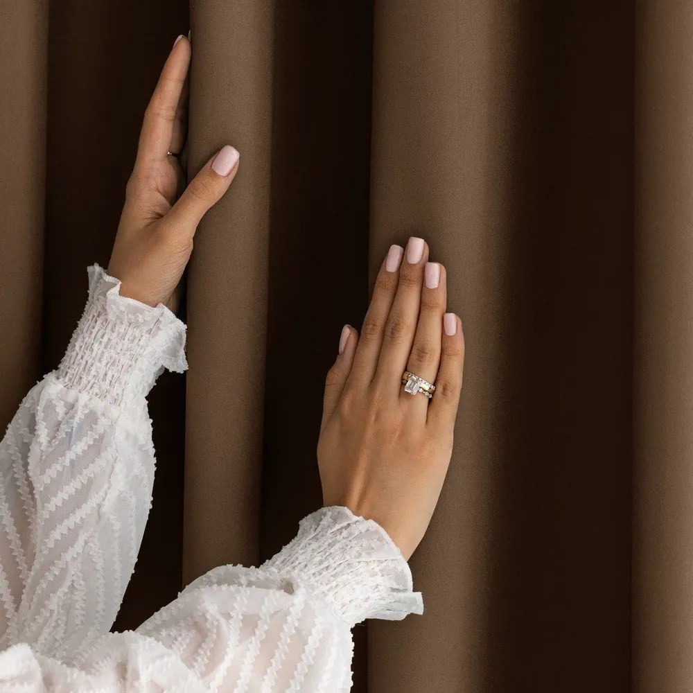 Draperie maro dimout (semi-opacă) 140x270 cm Carli – Restilo