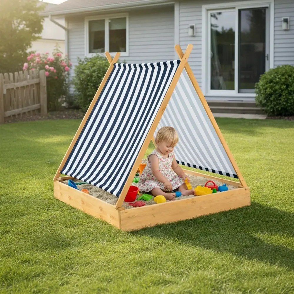 Sandbox cu acoperiș tip cort