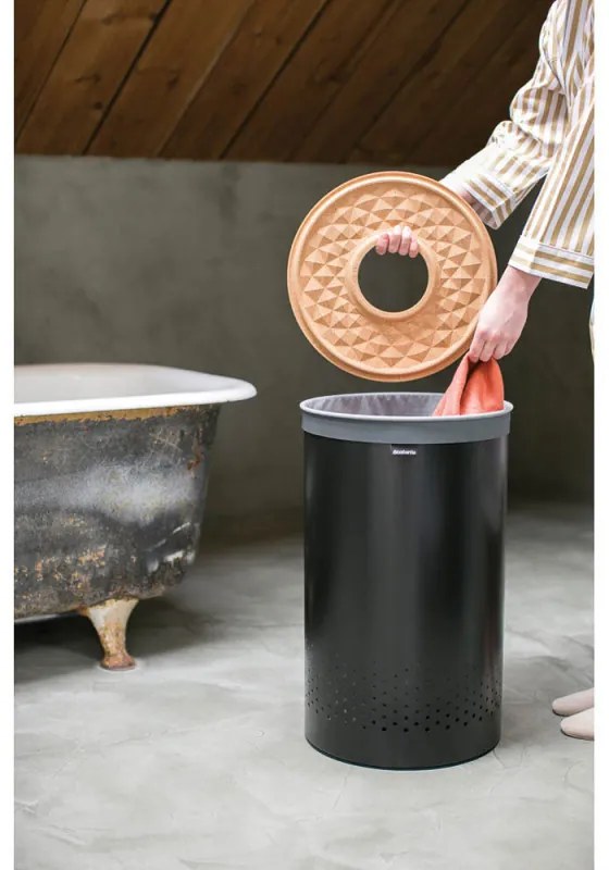 Cos de rufe Brabantia 1000826, 60 L, Capac din pluta, Umplere fara deschidere, Gauri ventilatie, Negru
