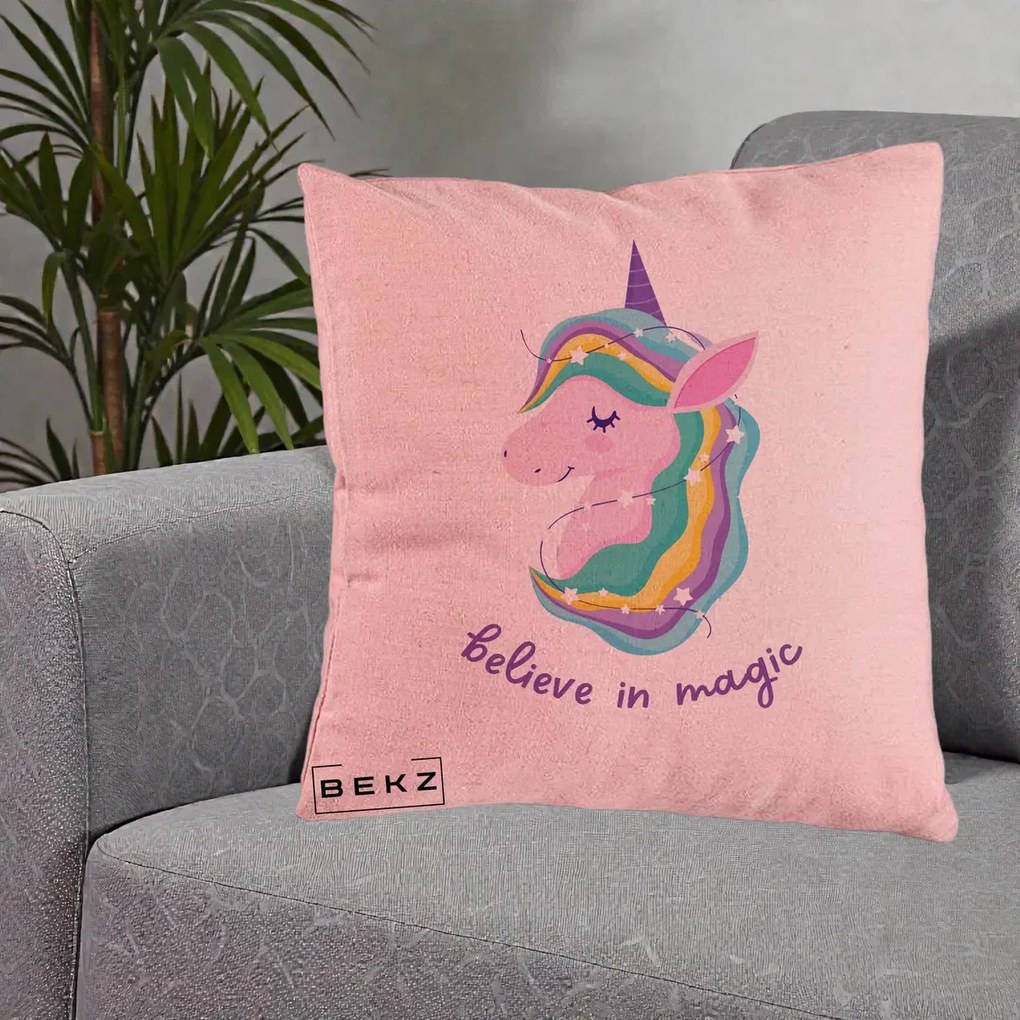 Perna Decorativa Unicorn Believe in Magic, 40x40 cm, Roz, Husa Detasabila, Perna Inclusa, BEKZ®