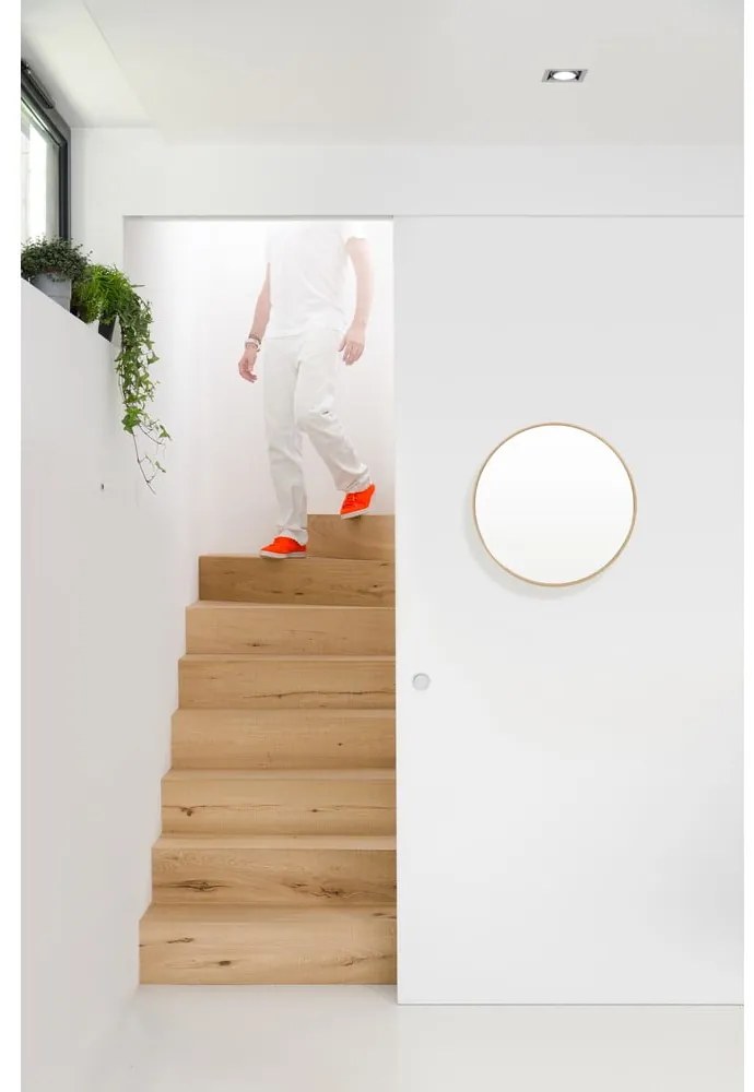 Oglindă de perete cu ramă din lemn de stejar Wireworks Glance, ø 45 cm