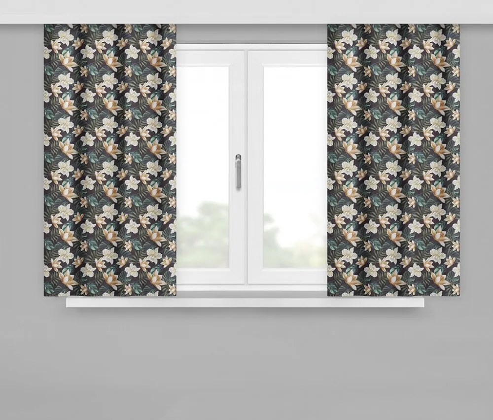 Draperie verde scurtă decorativă, cu flori, agățat de cârlige Lungime: 170 cm