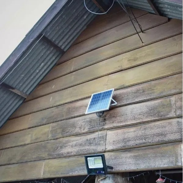 Reflector solar LED reglabil 12W/3,2V 6000K IP65 cu telecomandă