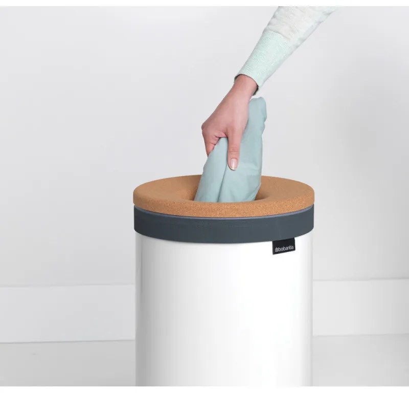 Cos de rufe Brabantia 90300239, 35 L, Capac din pluta, Umplere fara deschidere, Gauri ventilatie, Alb