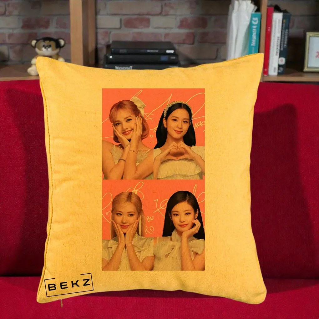 Perna Personalizata K-pop BLACKPINK Colaj Roz, 40x40 cm, Galben, Husa Detasabila, Perna Inclusa, BEKZ®