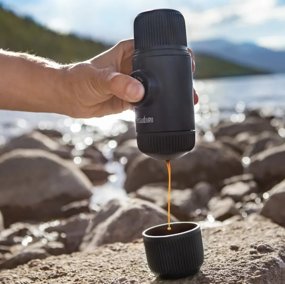 Aparat de cafea portabil Wacaco Nanopresso (negru) + Nespresso