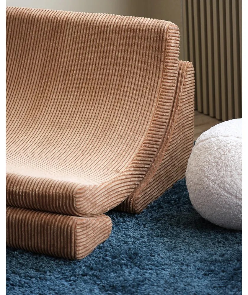 Fotoliu de copii maro cu tapițerie din catifea reiată Moon – Wigiwama