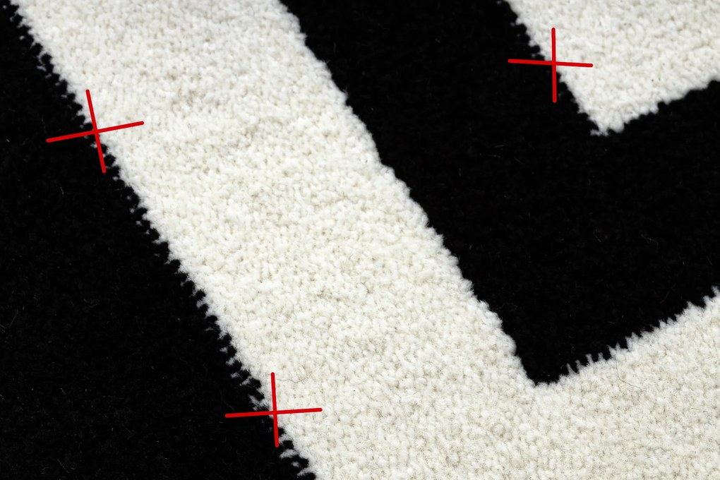 Covor HAMPTON cadru negru - SECUNDAR-COTATI PRODUSUL