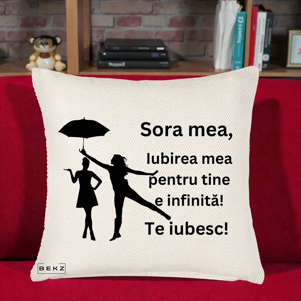 Cadou pentru Sora - Perna Personalizata Sora Mea Te Iubesc Siluete Negre cu Umbrela, 40x40 cm, Crem Reliefat, Husa Detasabila, Perna Inclusa, BEKZ®