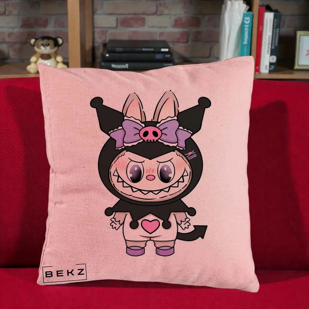 Perna Personalizata Labubu x Kuromi, 40x40 cm, Roz, Husa Detasabila, Perna Inclusa, BEKZ®