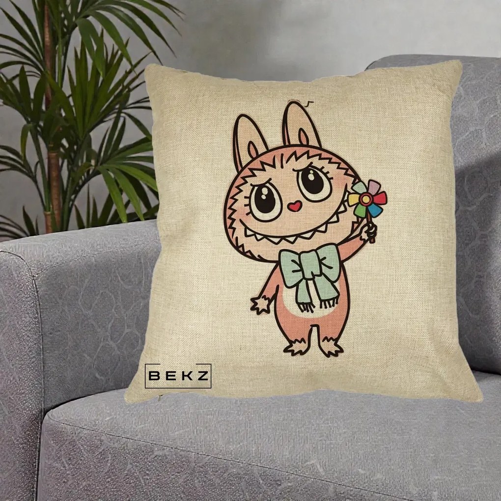 Perna Personalizata Labubu Roz cu Morisca, 40x40 cm, Crem, Husa Detasabila, Perna Inclusa, BEKZ®