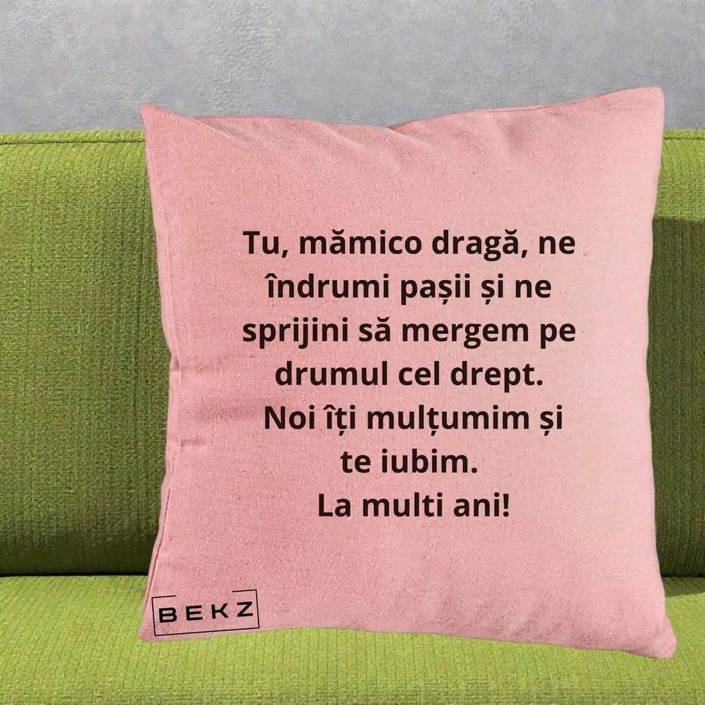 Cadou pentru Mama - Perna Personalizata Mamico Draga Te Iubim La Multi Ani cu Text Negru, 40x40 cm, Roz, Husa Detasabila, Perna Inclusa, BEKZ®