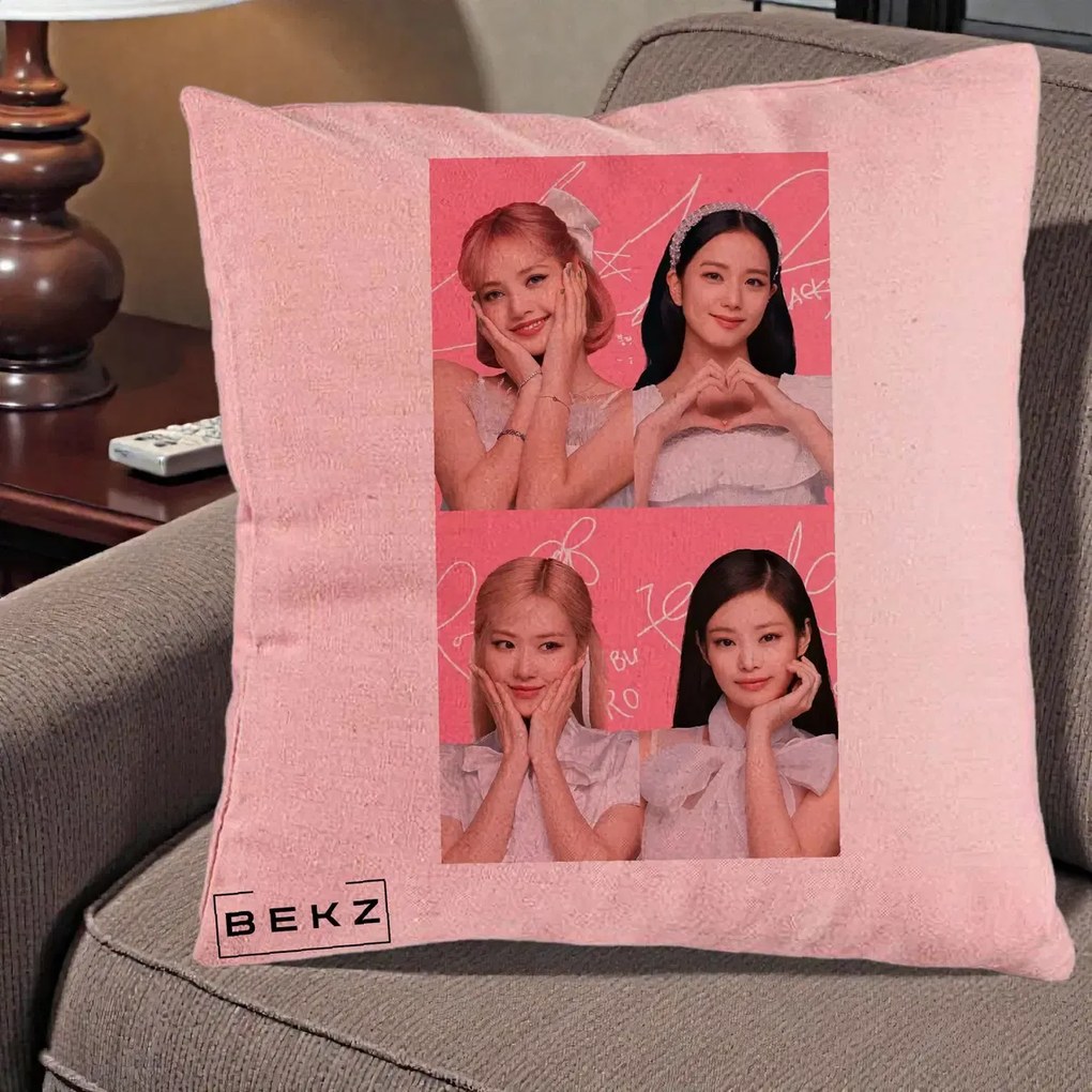 Perna Personalizata K-pop BLACKPINK Colaj Roz, 40x40 cm, Roz, Husa Detasabila, Perna Inclusa, BEKZ®
