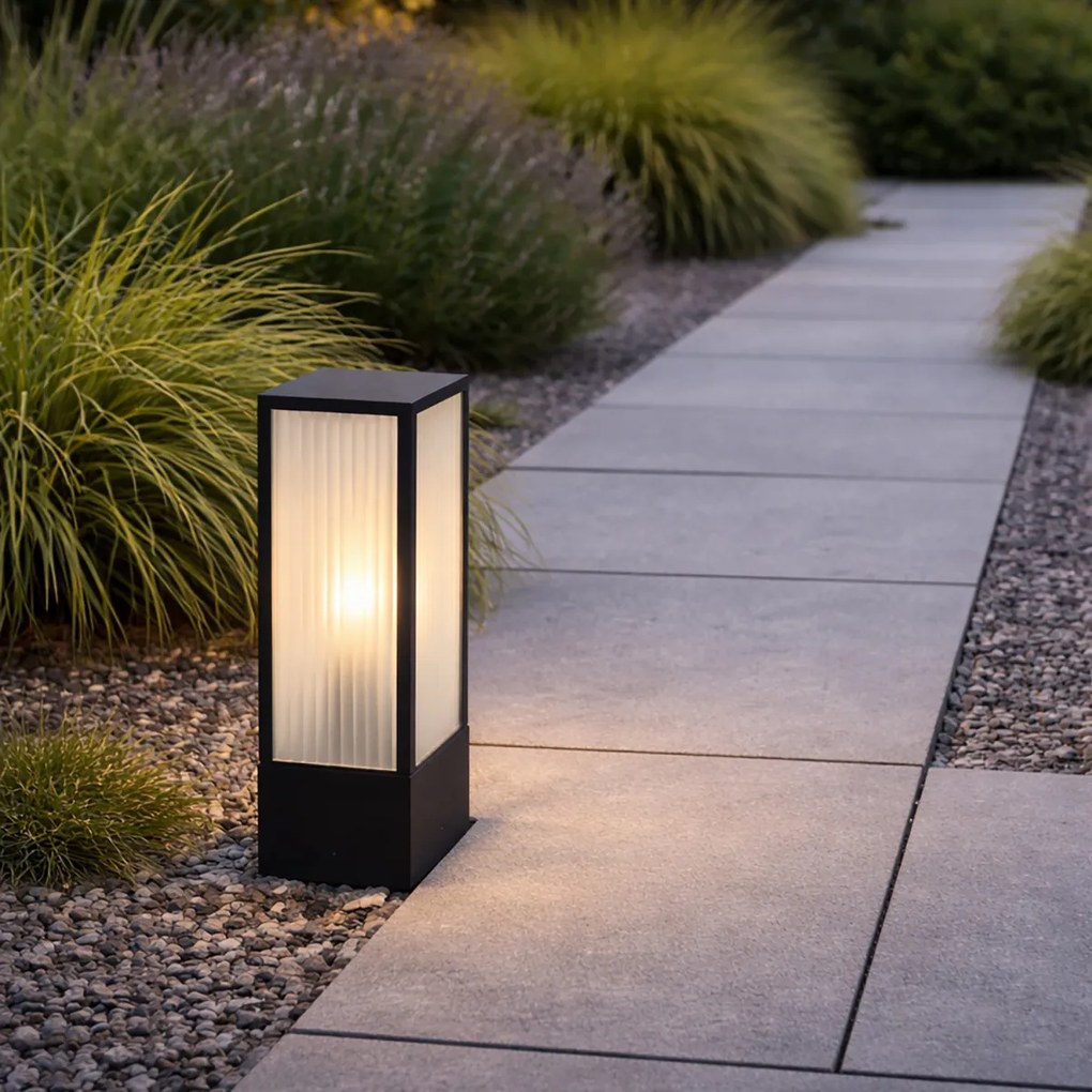 Lampă de exterior cu picior neagră cu sticlă striată 40 cm IP44 - Charlois