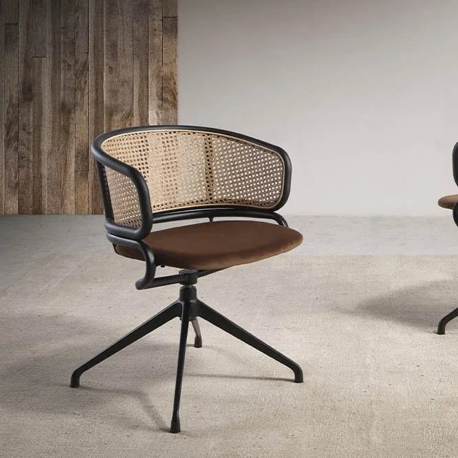 Scaun pivotant design modern Rattan