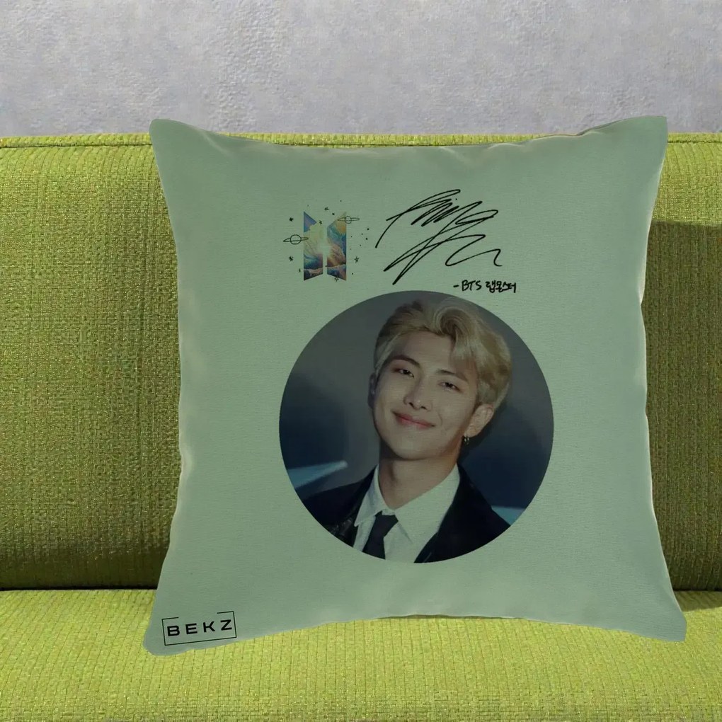 Perna Personalizata K-pop BTS RM Namjoon Portret Cerc cu Autograf, 40x40 cm, Verde, Husa Detasabila, Perna Inclusa, BEKZ®