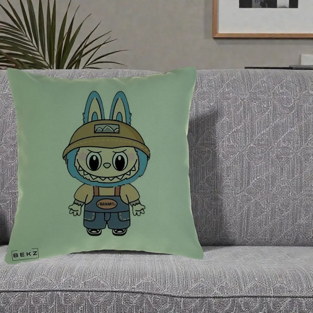 Perna Personalizata Labubu Toanart Blugi, 40x40 cm, Verde, Husa Detasabila, Perna Inclusa, BEKZ®