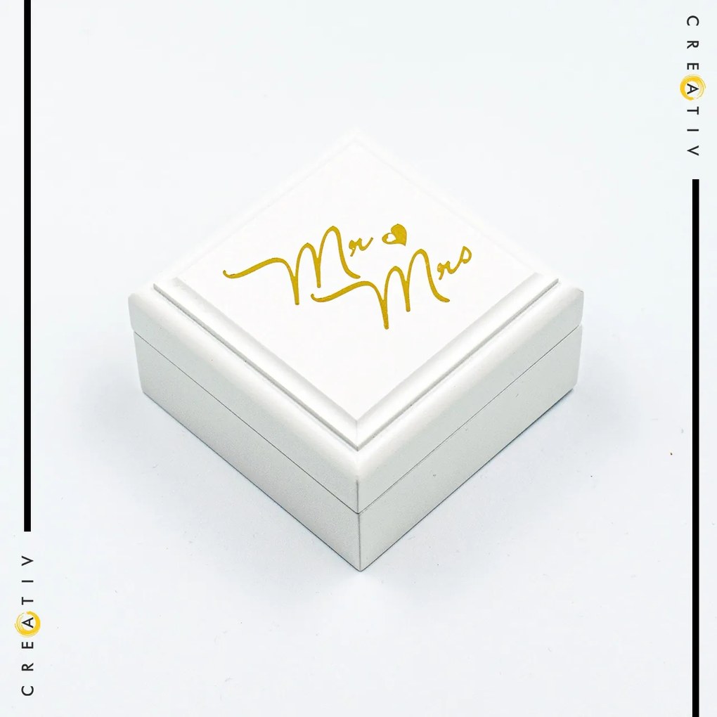 Cutie pentru verighete patrata Mr &amp; Mrs