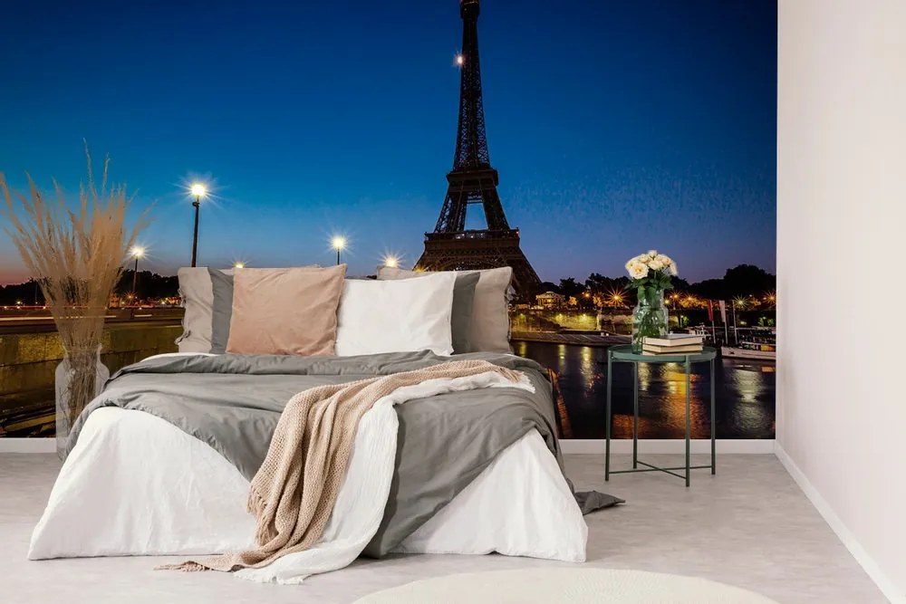 Fototapet autoadeziv Turnul Eiffel noaptea