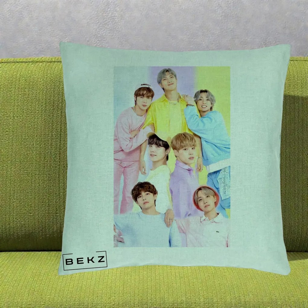 Perna Personalizata K-pop BTS Foto Grup Pastel Colorat cu 7 Membrii, 40x40 cm, Verde Menta, Husa Detasabila, Perna Inclusa, BEKZ®