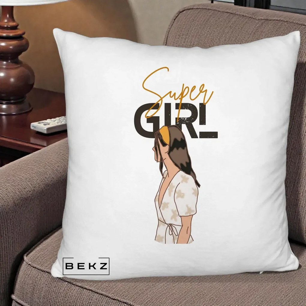 Perna Decorativa Super Girl Aesthetic, 40x40 cm, Alb Pufos, Husa Detasabila, Perna Inclusa, BEKZ®
