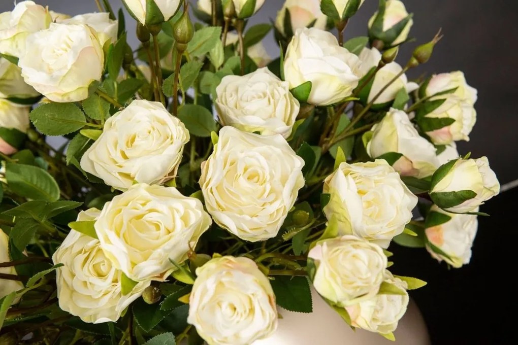 Aranjament floral mediu design LUX BEAN ROSE