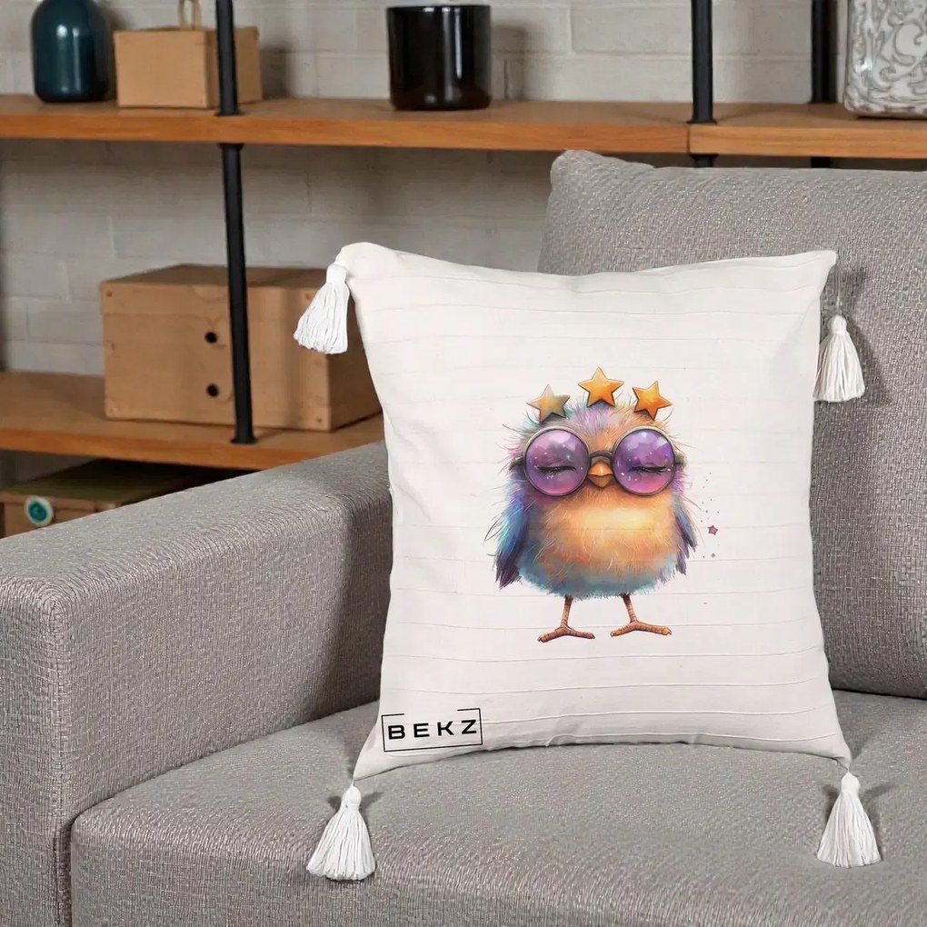 Perna Decorativa Pui Pop Star cu Ochelari Stele Violet, 40x40 cm, Bej cu Franjuri, Husa Detasabila, Perna Inclusa, BEKZ®