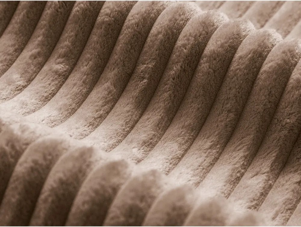 Pat matrimonial maro tapițat cu spațiu de depozitare cu somieră 200x200 cm Martina – Micadoni