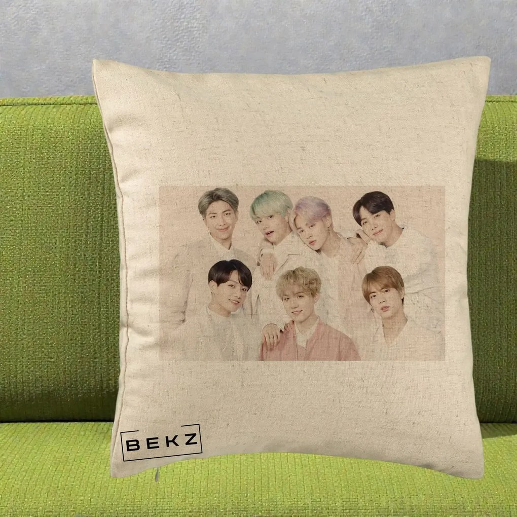 Perna Personalizata K-pop BTS Foto Grup Landscape Pastel, 40x40 cm, Bej, Husa Detasabila, Perna Inclusa, BEKZ®