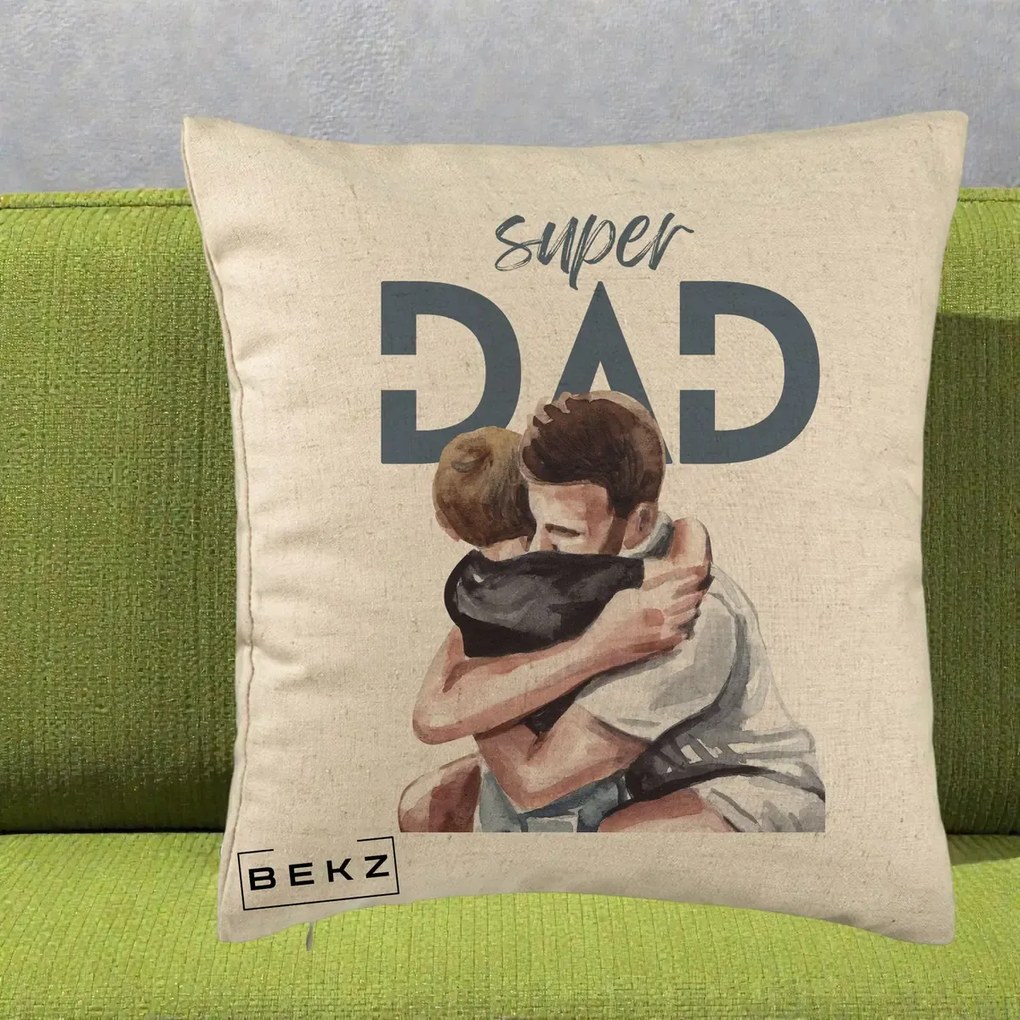 Cadou pentru Tata - Perna Personalizata Super Dad Tata si Fiu Imbratisare, 40x40 cm, Bej, Husa Detasabila, Perna Inclusa, BEKZ®