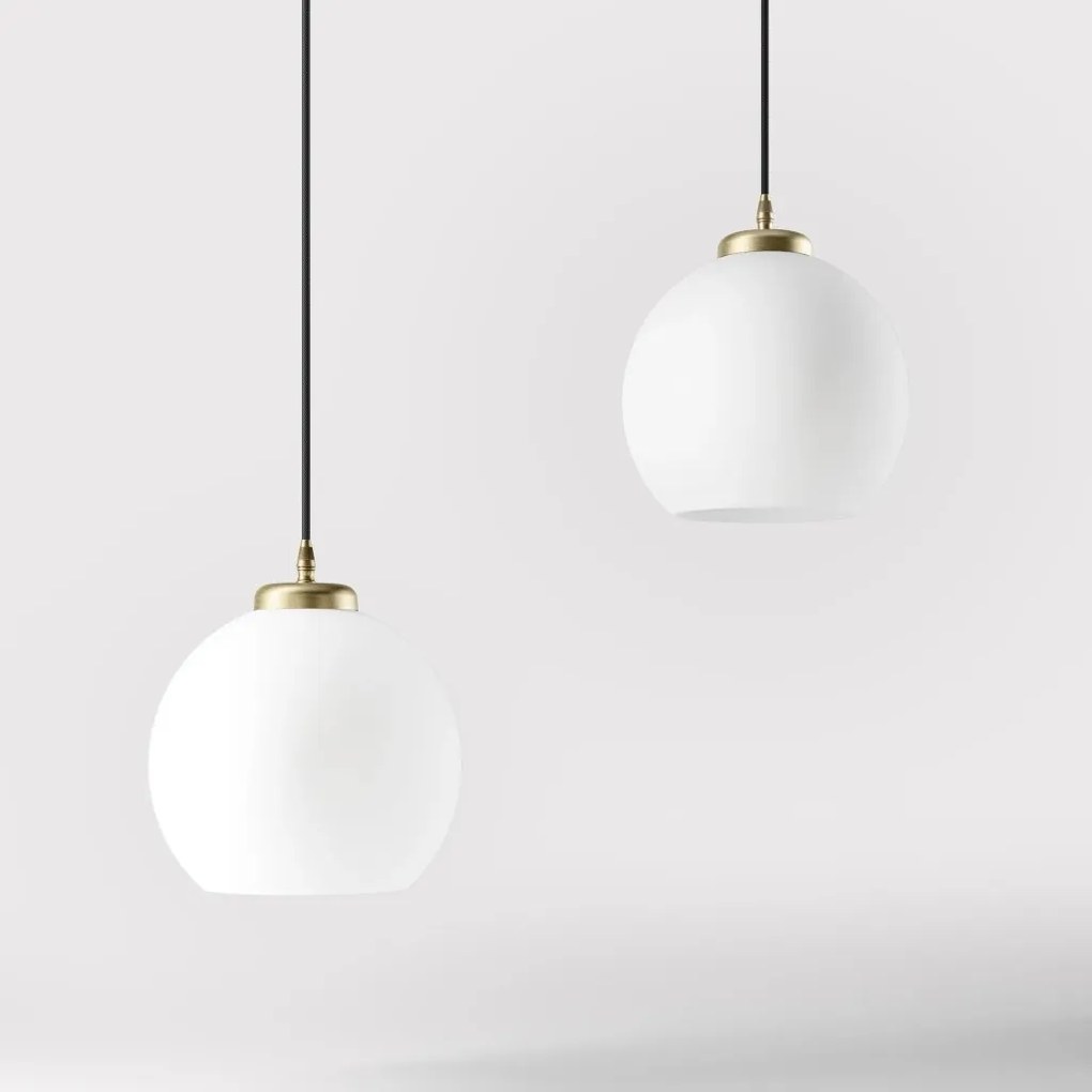 Lustra, Pendul din alama Globe