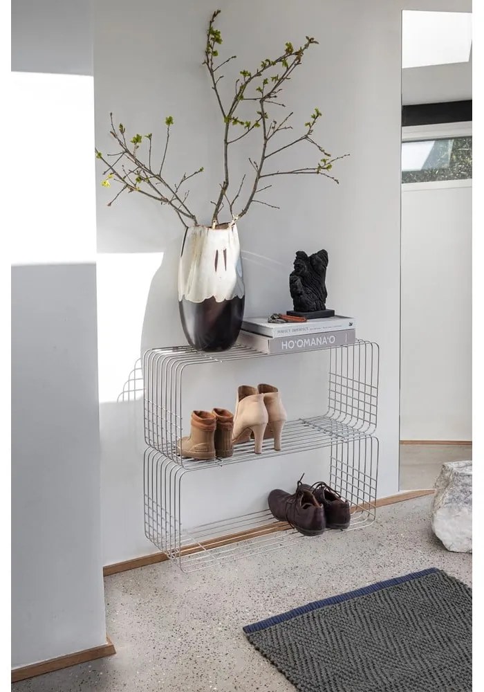 Bibliotecă de perete argintiu-lucios din metal 70x30 cm Wire – Mette Ditmer Denmark