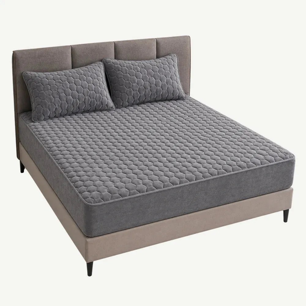 Set lenjerie de pat plusata, husa cu elastic si 2 fete de perna, Gri