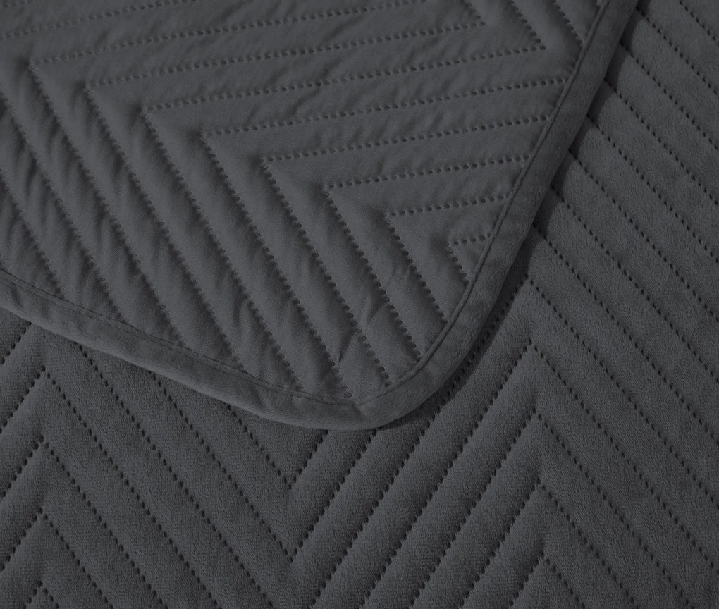 Cuvertura de pat din catifea gri inchis cu model ARROW VELVET Dimensiune: 220 x 240 cm